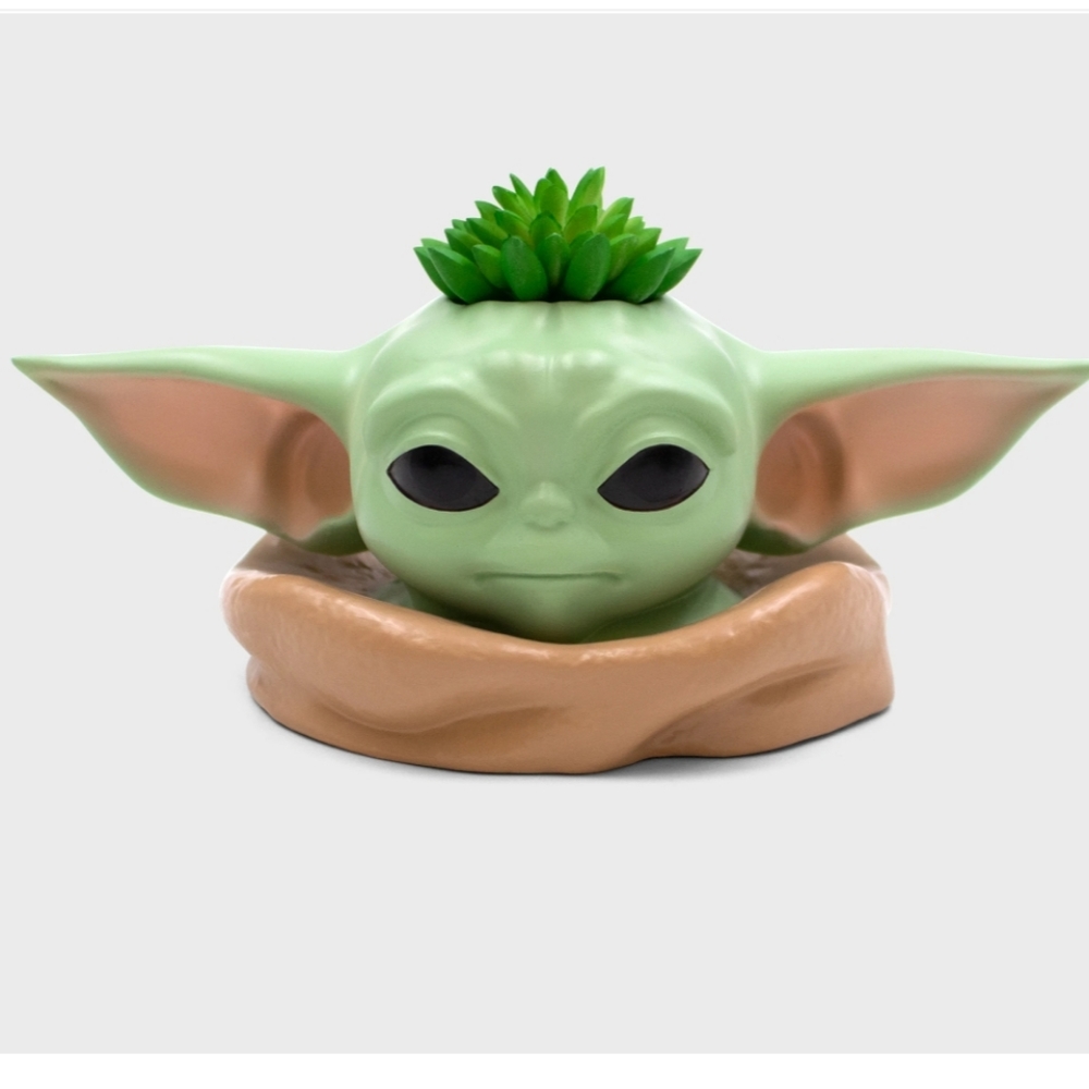 Star Wars The Mandalorian - The Child Planter